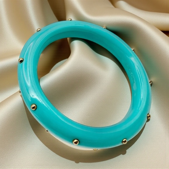 Kenneth Jay Lane Turquoise Colored Lucite Bangle Bracelet - Picture 2 of 4